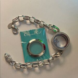 Origami Owl Silvertone Bracelet